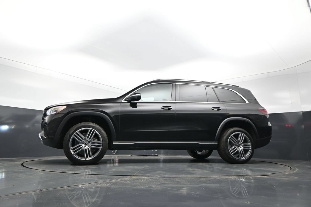 Used 2025 Mercedes-Benz GLS 450 4MATIC image 25