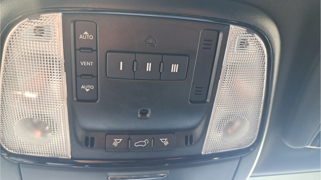 Used 2024 Dodge Durango GT AWD/4WD image 25