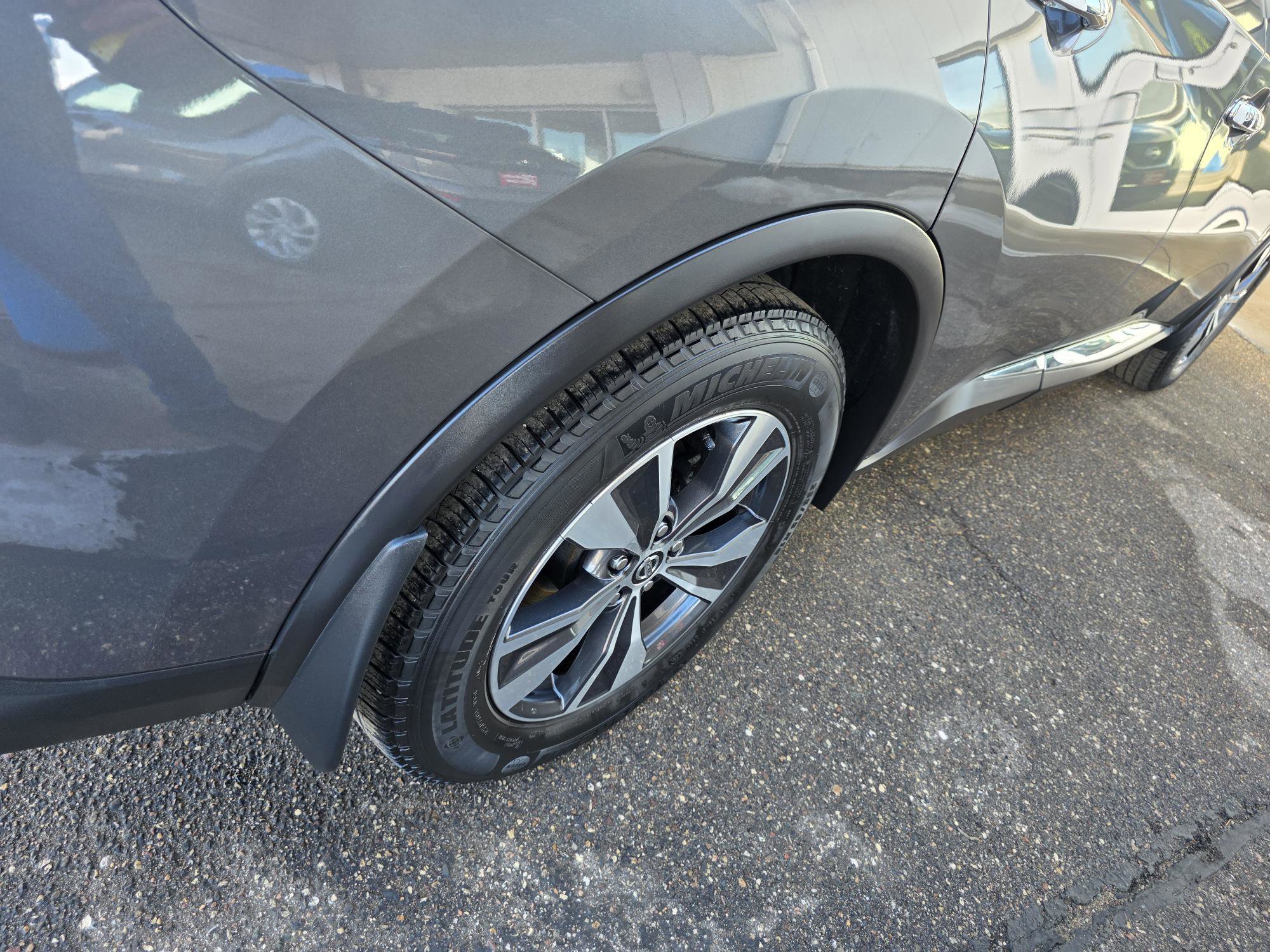 Used 2021 Nissan Murano SV image 19