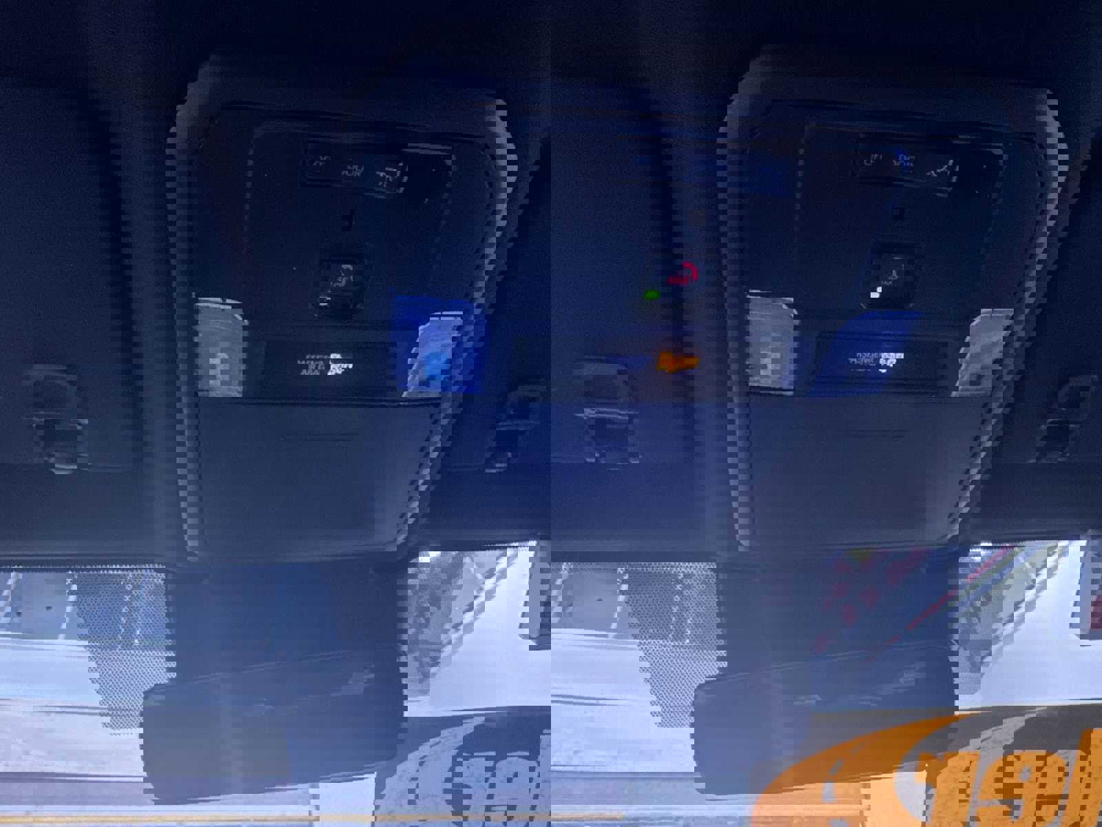 Used 2024 Toyota Tacoma TRD Off-Road image 31