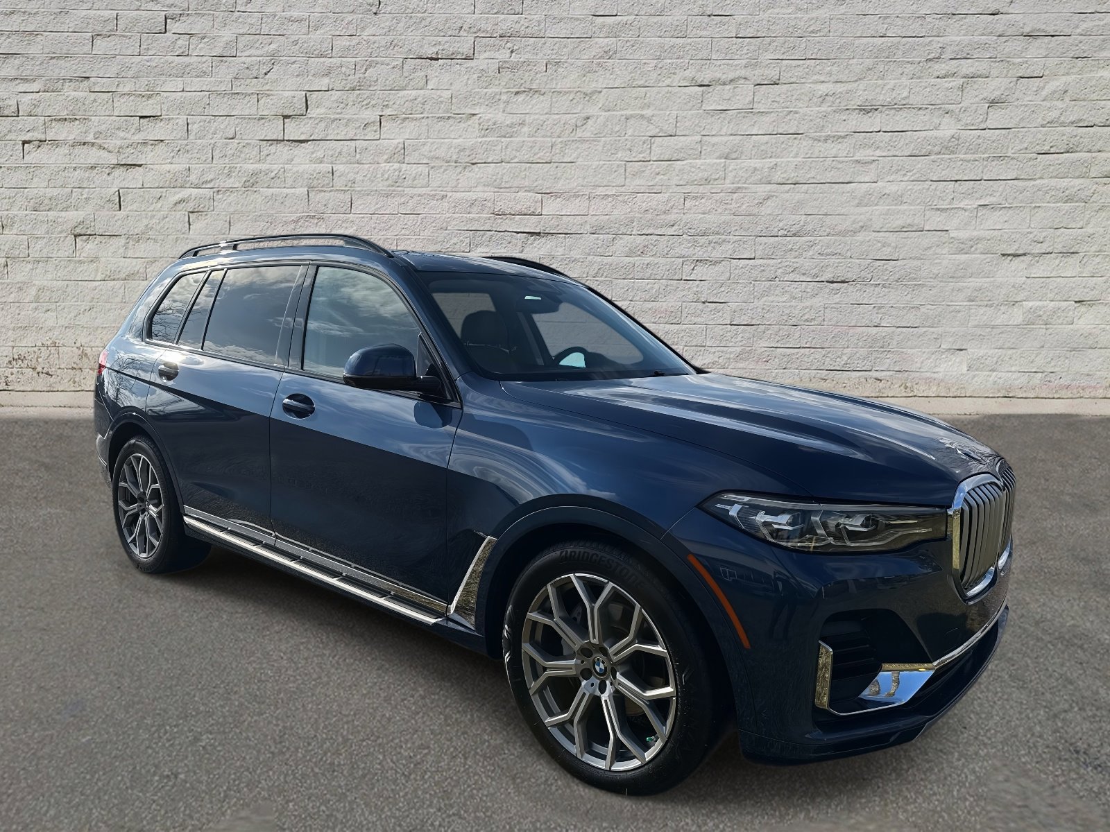 Used 2021 BMW X7 xDrive40i w/ Premium Package 2 image 7