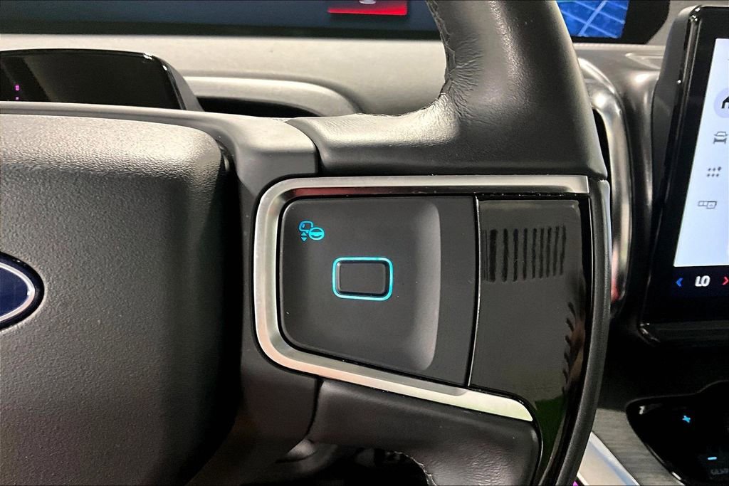 Used 2025 Ford Expedition Platinum AWD/4WD image 25