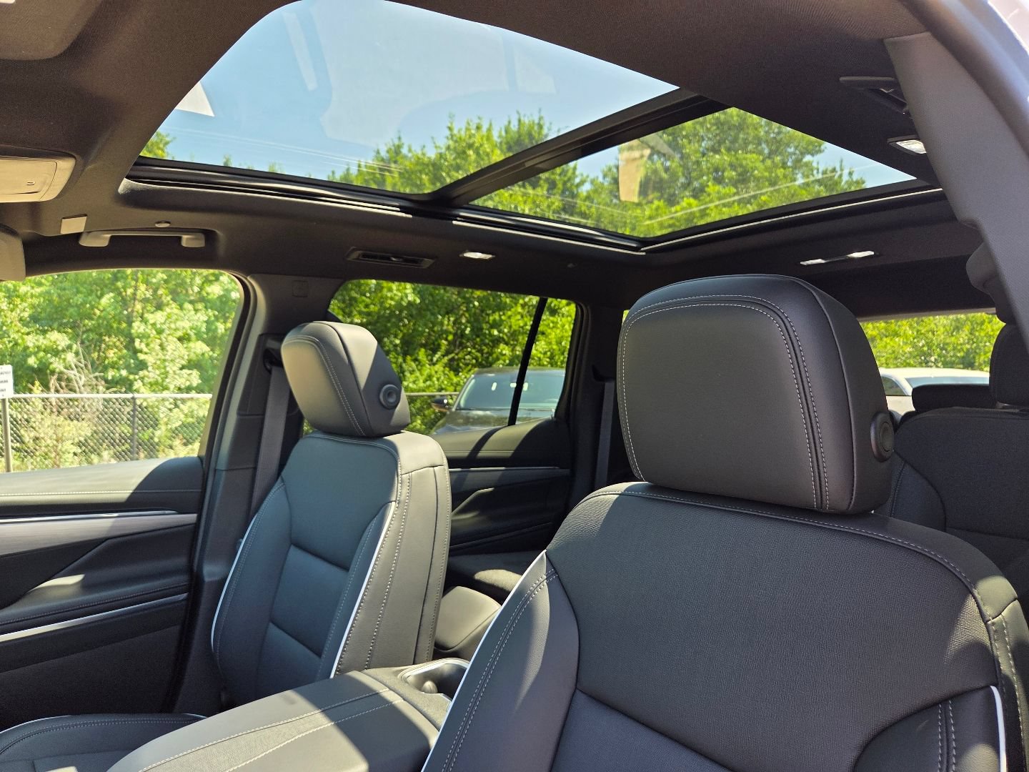New 2026 Buick Enclave Preferred w/ Power Package AWD/4WD image 5