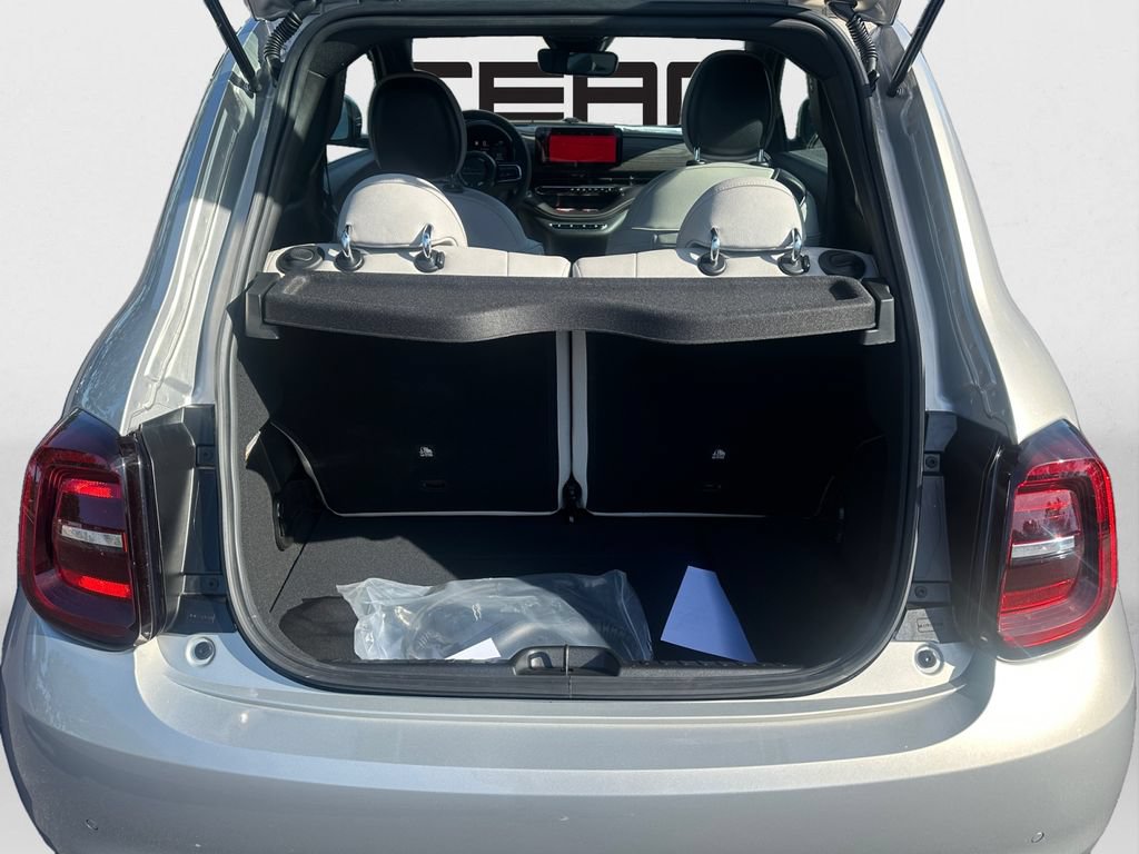 New 2025 FIAT 500 e FWD image 13