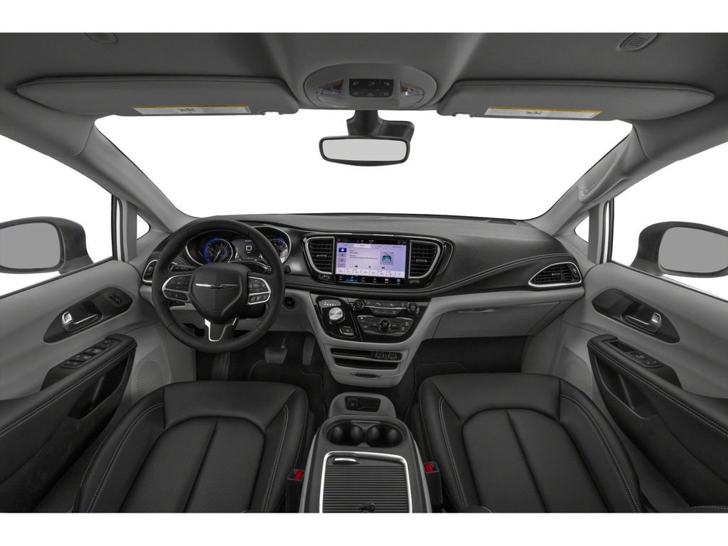 Used 2024 Chrysler Pacifica Touring-L FWD image 5