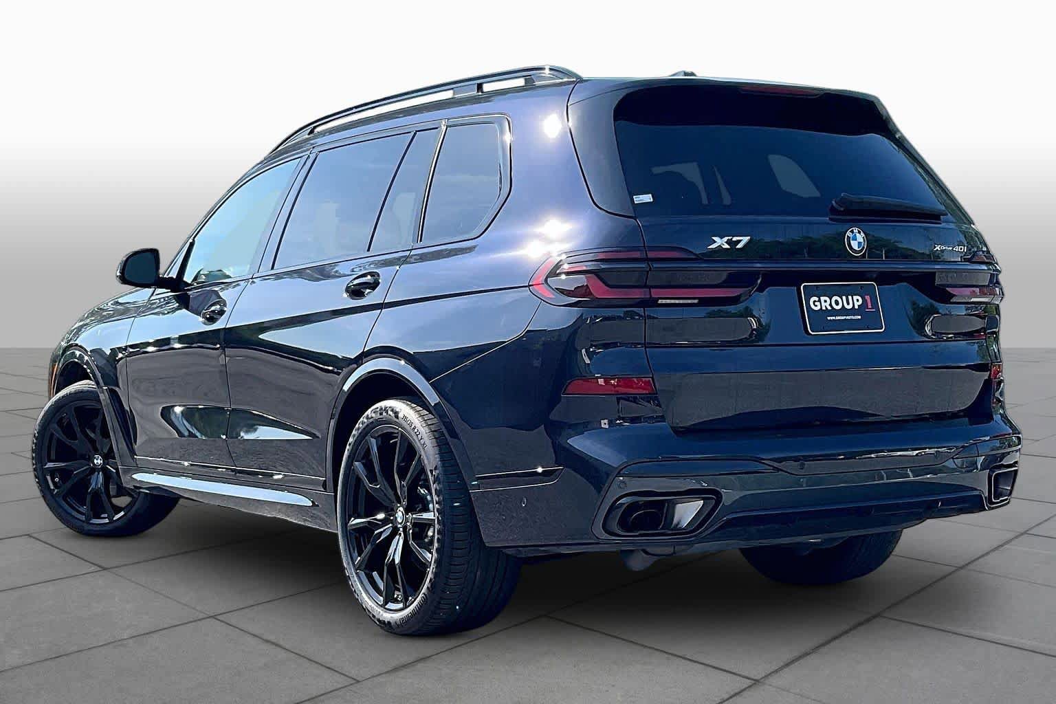 Used 2025 BMW X7 xDrive40i w/ M Sport Package AWD/4WD image 11