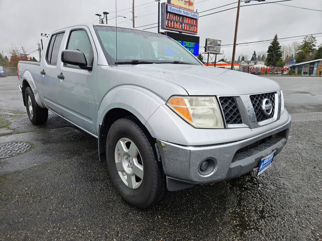 Used 2008 Nissan Frontier SE w/ SE Value Truck Pkg image 6