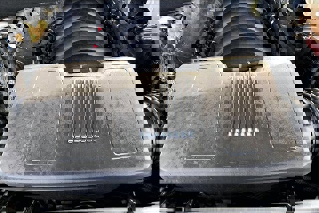 Used 2022 Cadillac Escalade ESV Sport Platinum w/ LPO, ONYX Package image 33