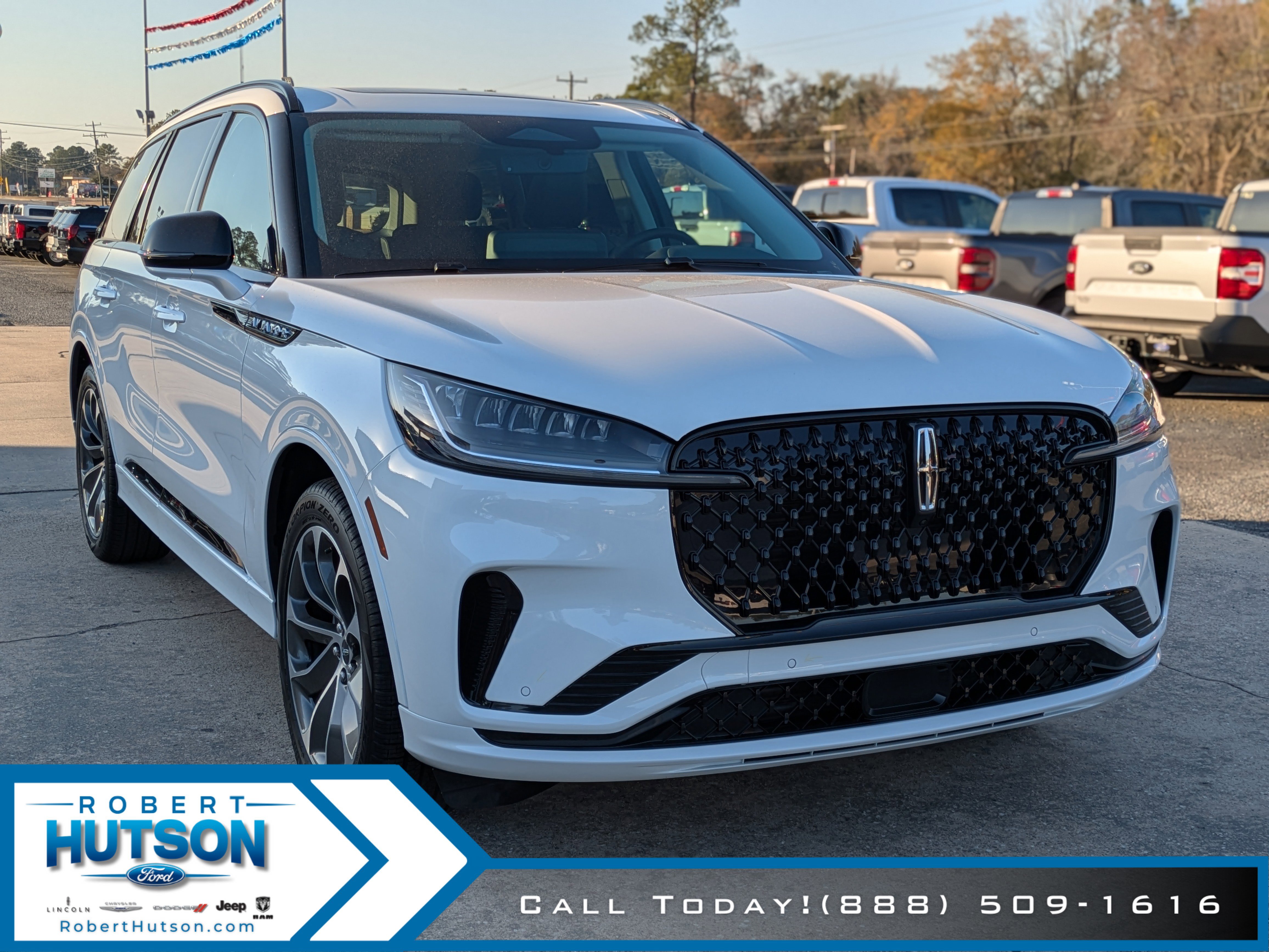 New 2026 Lincoln Aviator Premiere image 4