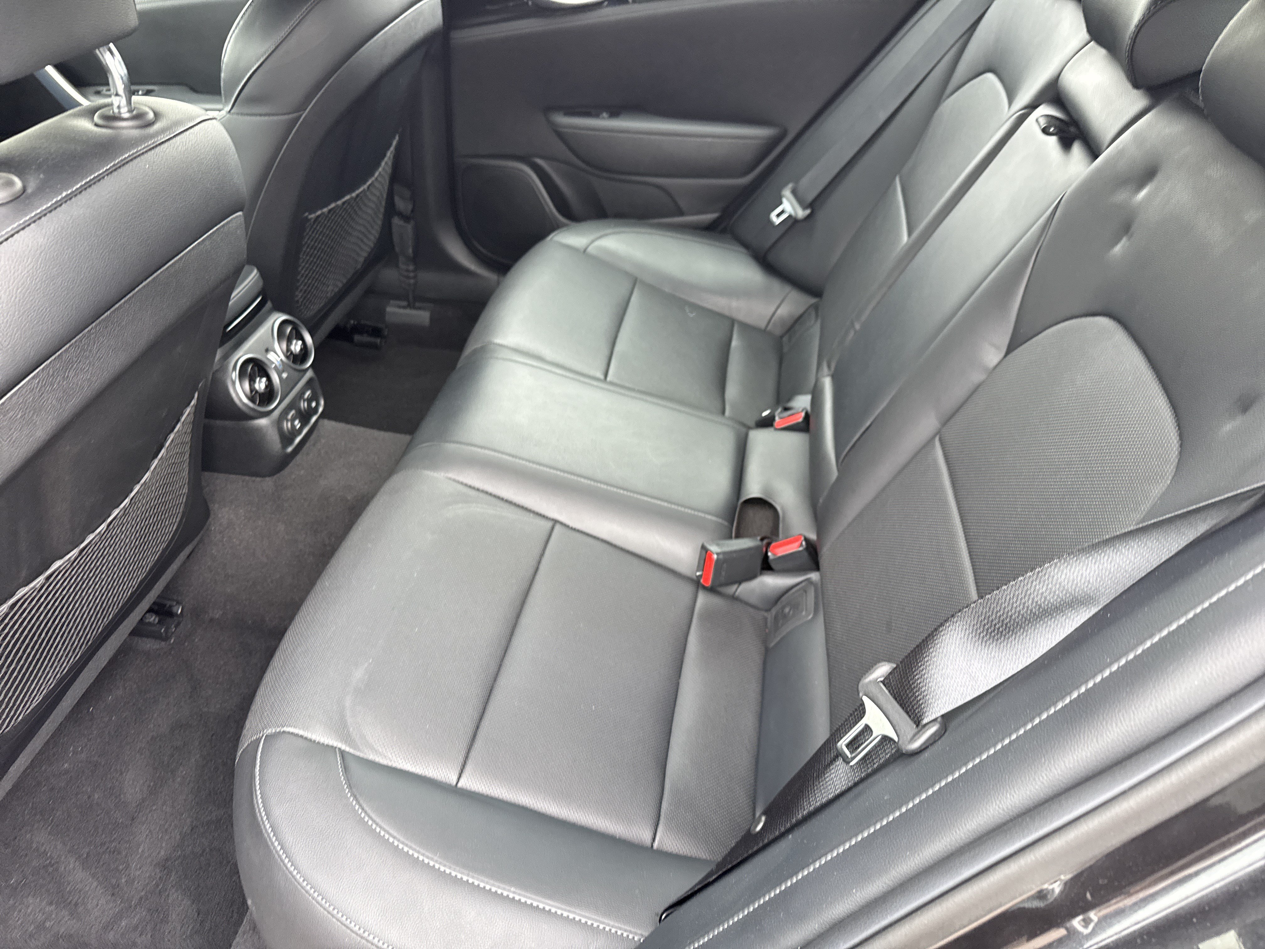 Used 2020 Kia Stinger GT-Line RWD image 6