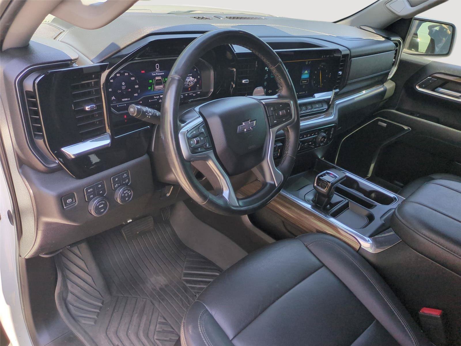 Used 2024 Chevrolet Silverado 1500 RST AWD/4WD image 17