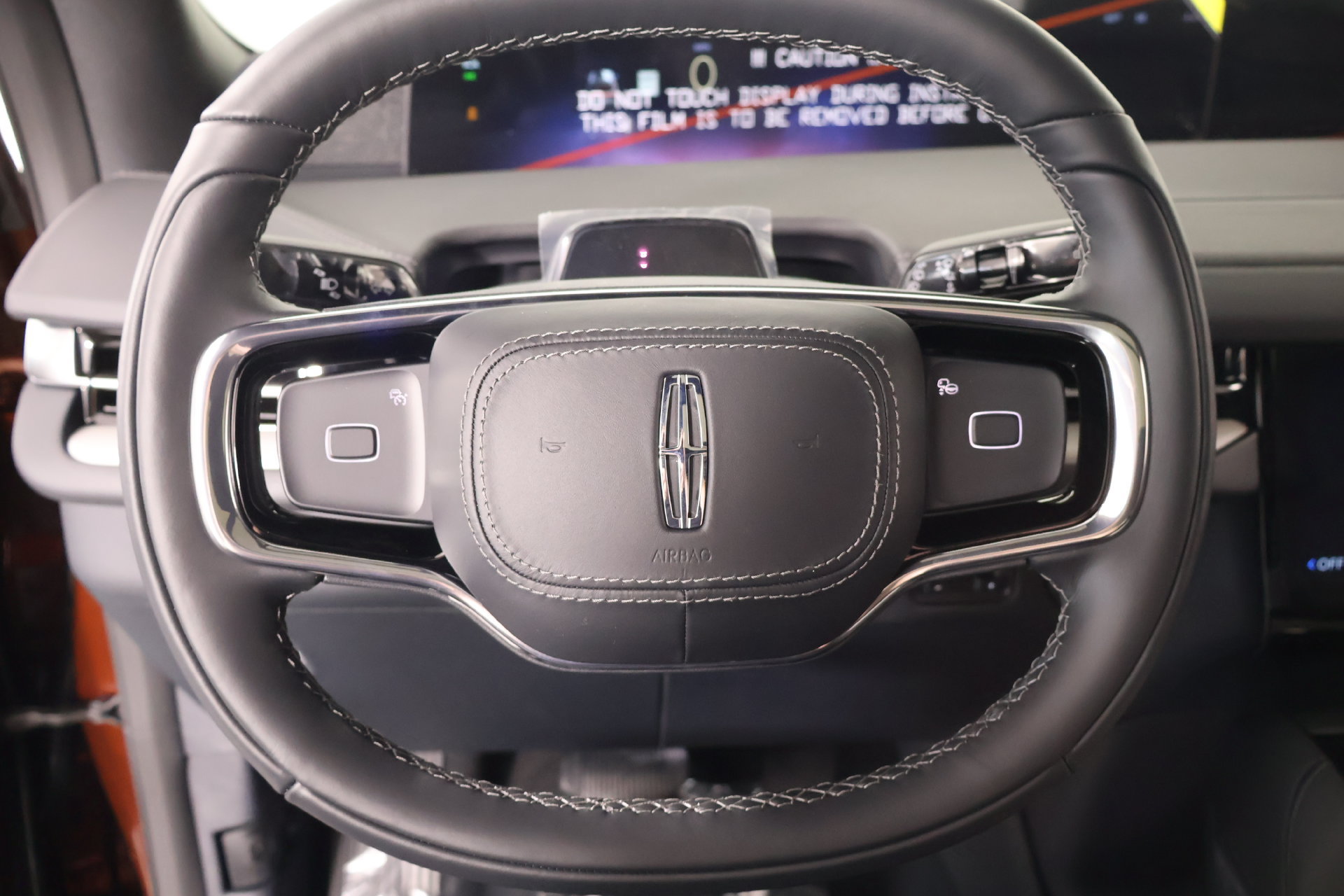 New 2027 Lincoln Navigator L Reserve w/ Jet Appearance Package AWD/4WD image 3
