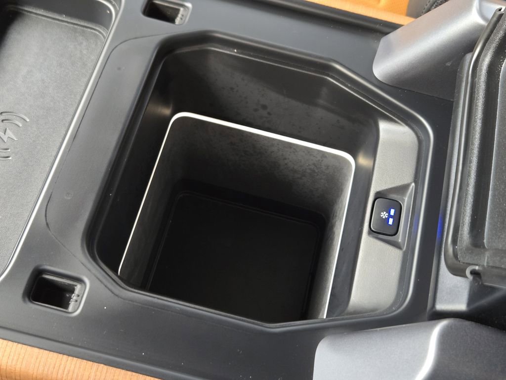 Used 2020 Land Rover Defender 110 X AWD/4WD image 16