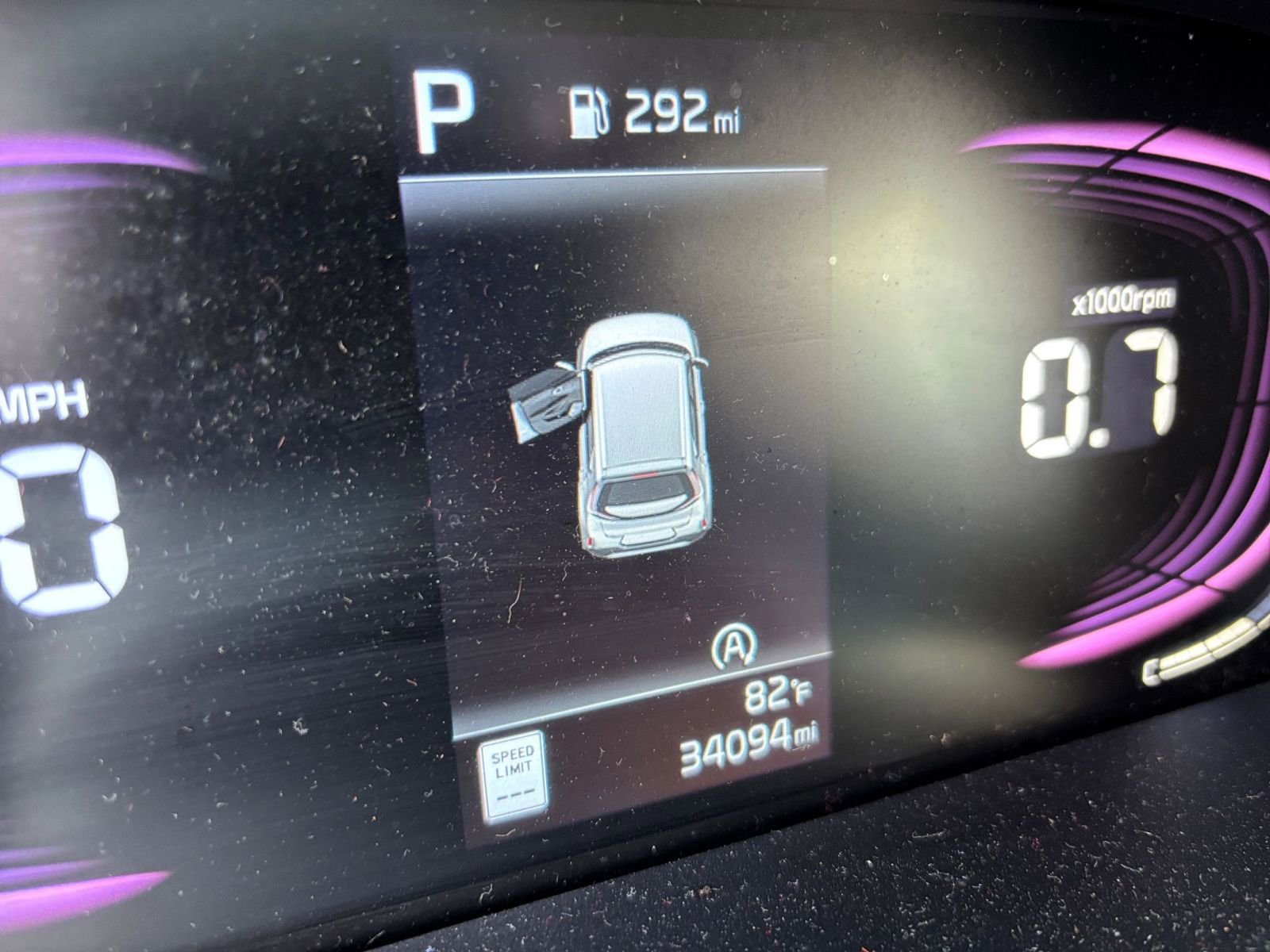 Used 2025 Kia Soul LX w/ LX Technology Package FWD image 39
