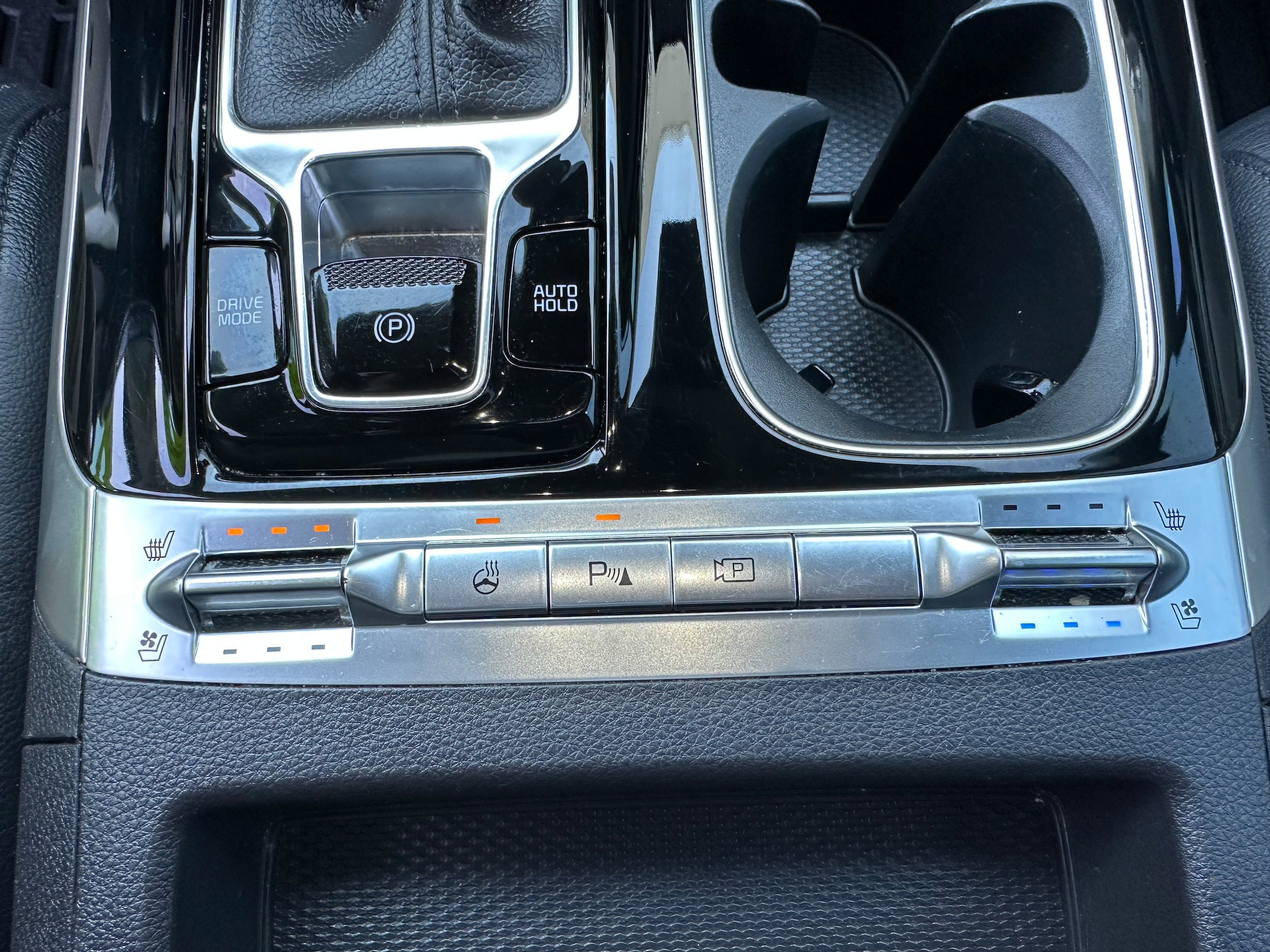 Used 2022 Kia Carnival SX Prestige FWD image 33