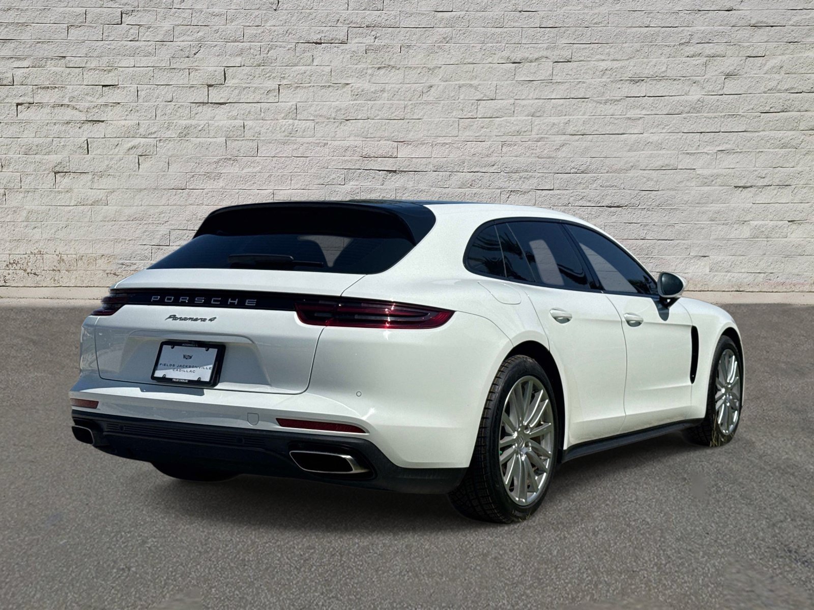 Used 2018 Porsche Panamera 4 AWD/4WD image 5