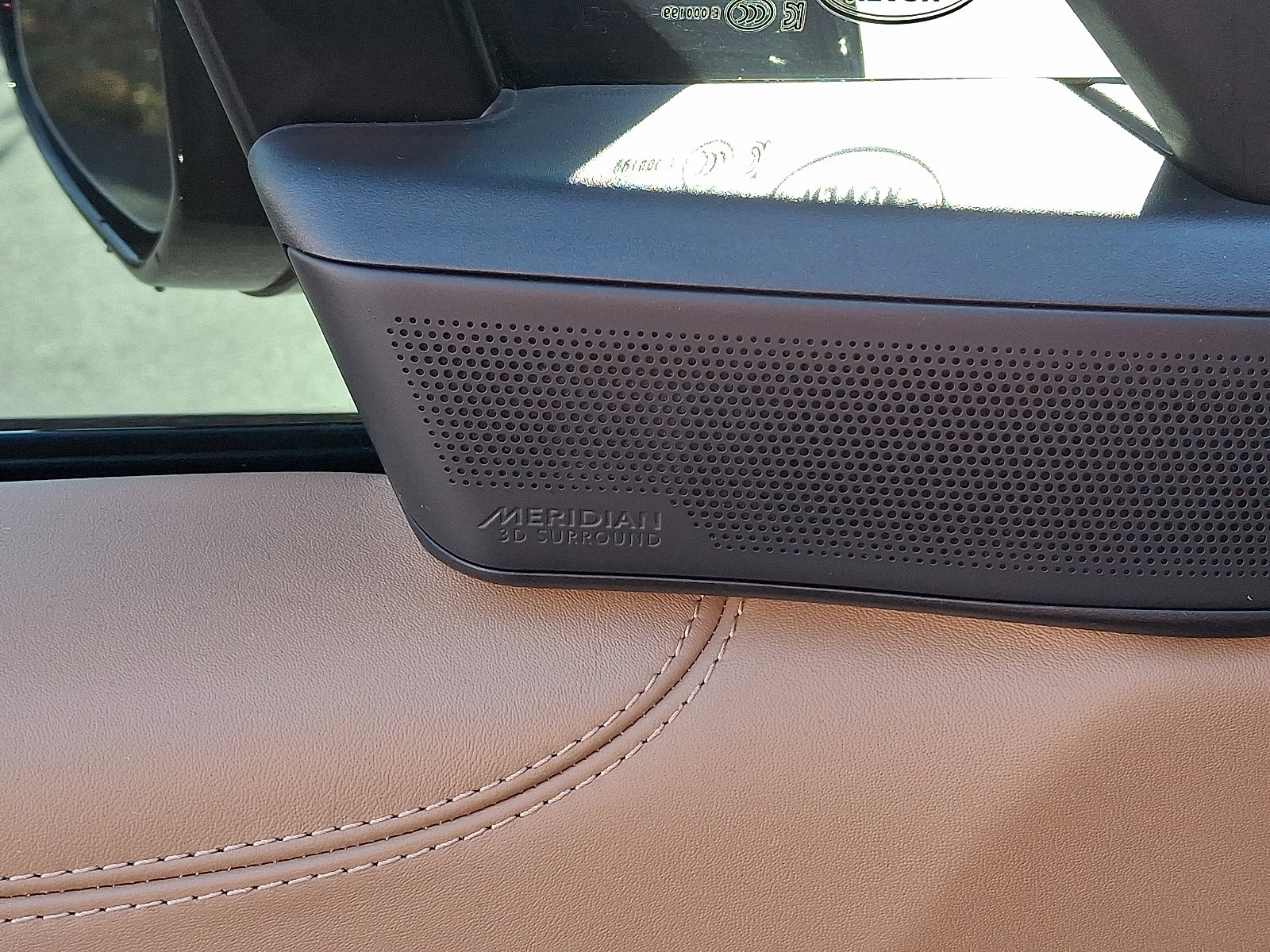 Used 2023 Land Rover Range Rover SE image 24