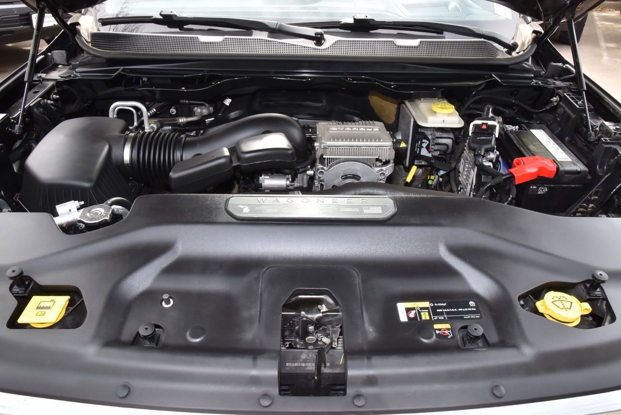 Used 2022 Jeep Wagoneer Series III w/ Rear Seat Video Group 1 image 42