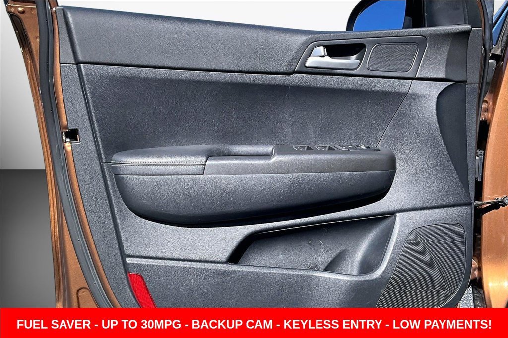 Used 2017 Kia Sportage LX FWD image 23