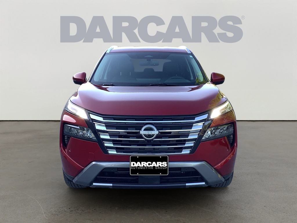 Used 2025 Nissan Rogue SL image 2