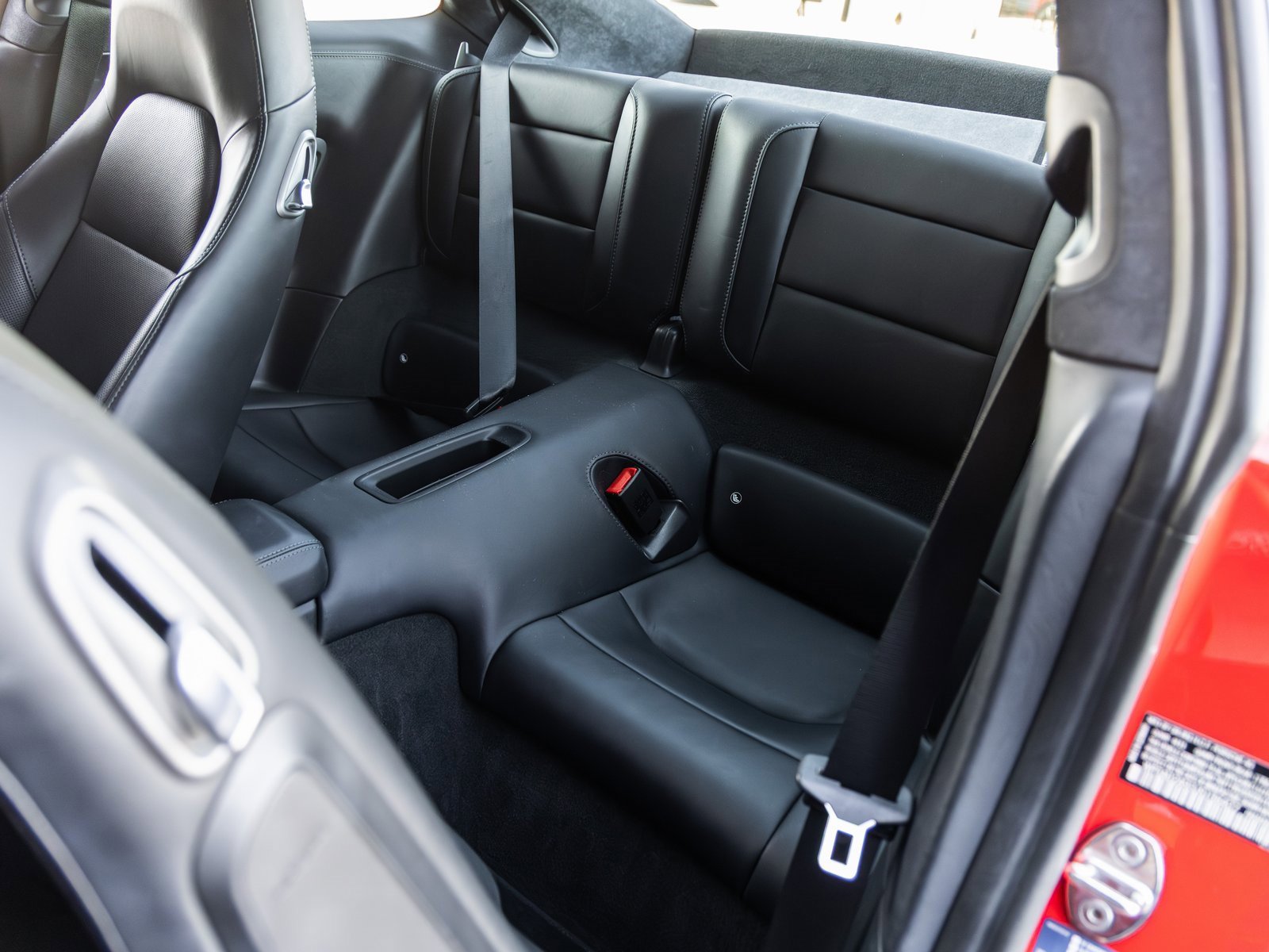 Used 2018 Porsche 911 Turbo image 39