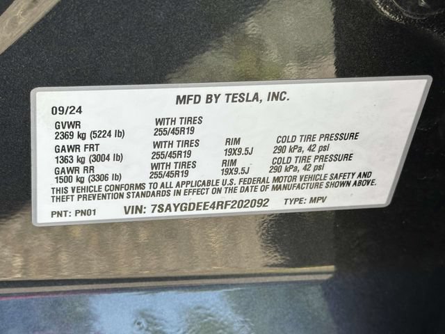 Used 2024 Tesla Model Y Long Range AWD/4WD image 30