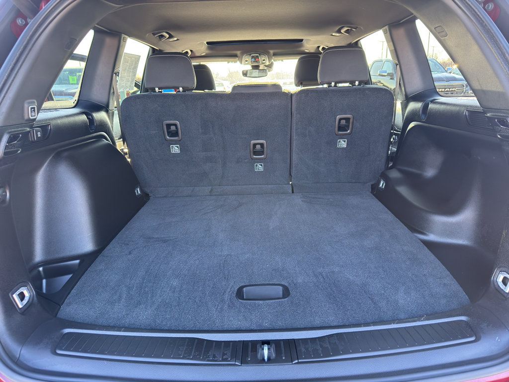 Used 2024 Jeep Grand Cherokee Laredo X w/ Luxury Tech Group I image 36