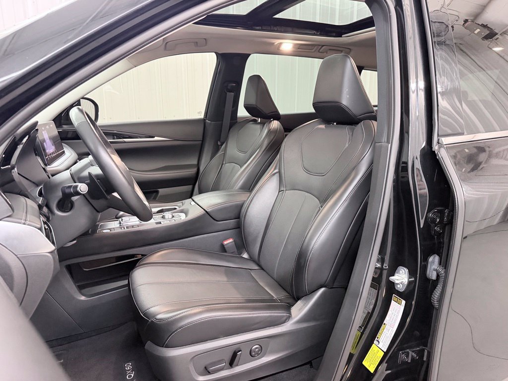 Certified 2024 INFINITI QX60 Pure FWD image 13
