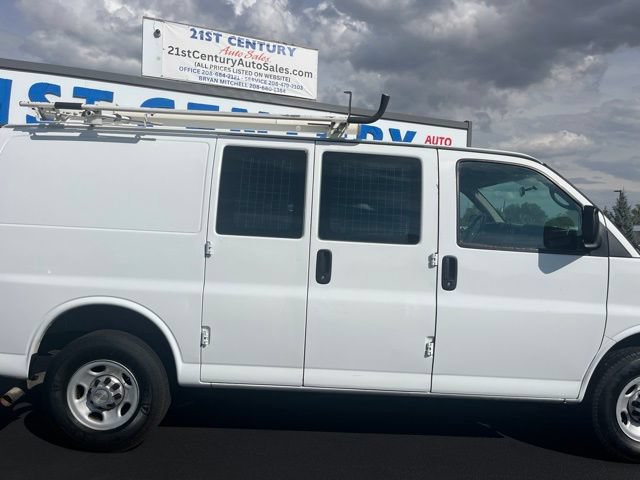 Used 2012 Chevrolet Express 2500 RWD image 13
