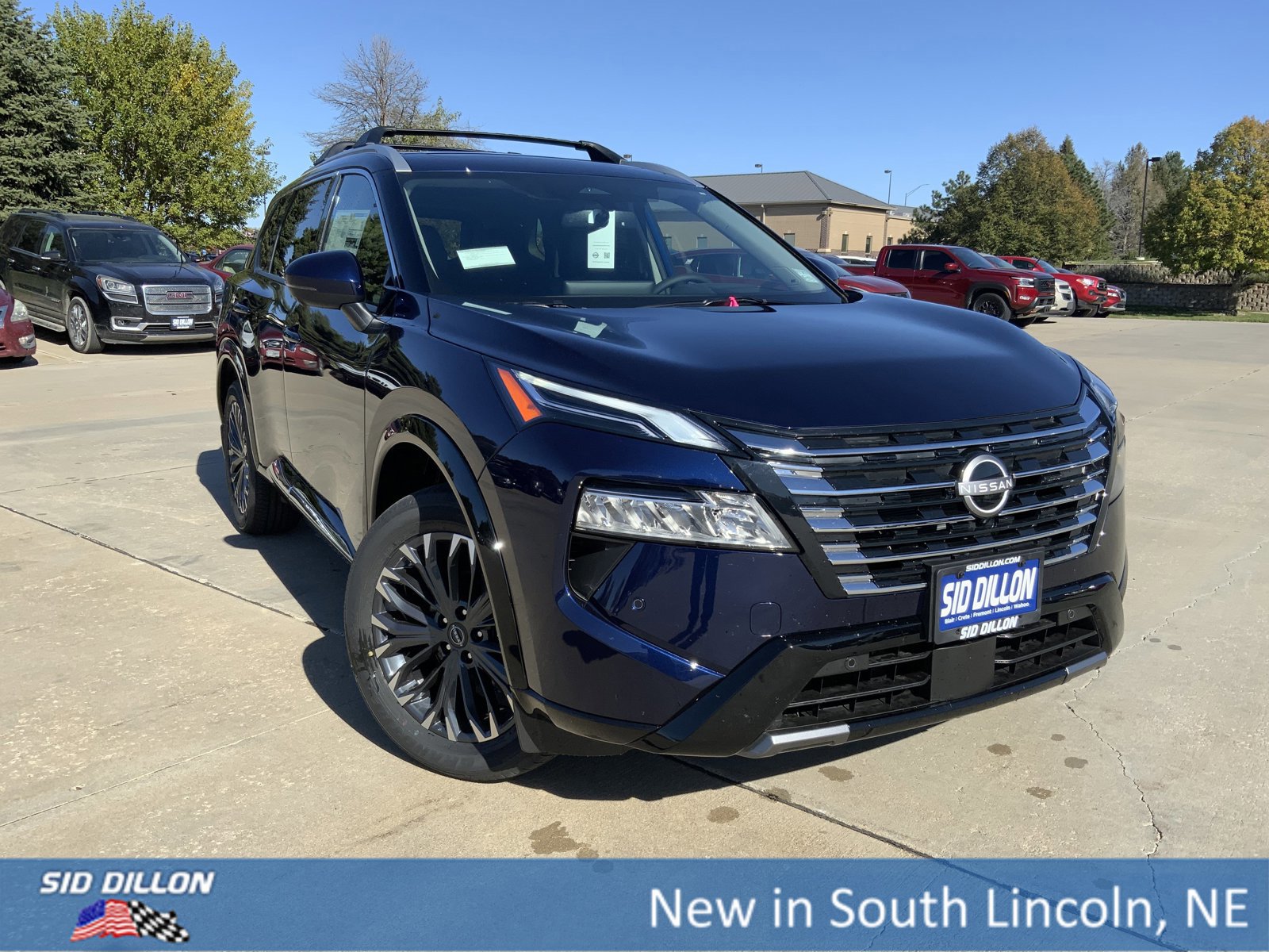 New 2026 Nissan Rogue Platinum w/ Platinum Premium Package image 2