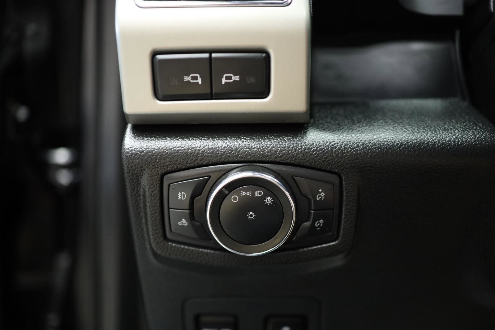 Used 2020 Ford F150 Lariat w/ Equipment Group 502A Luxury image 40