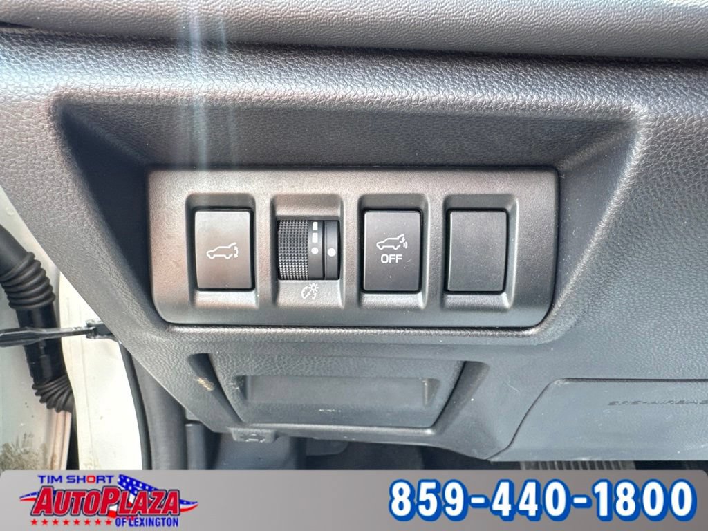 Used 2024 Subaru Outback Onyx Edition AWD/4WD image 23