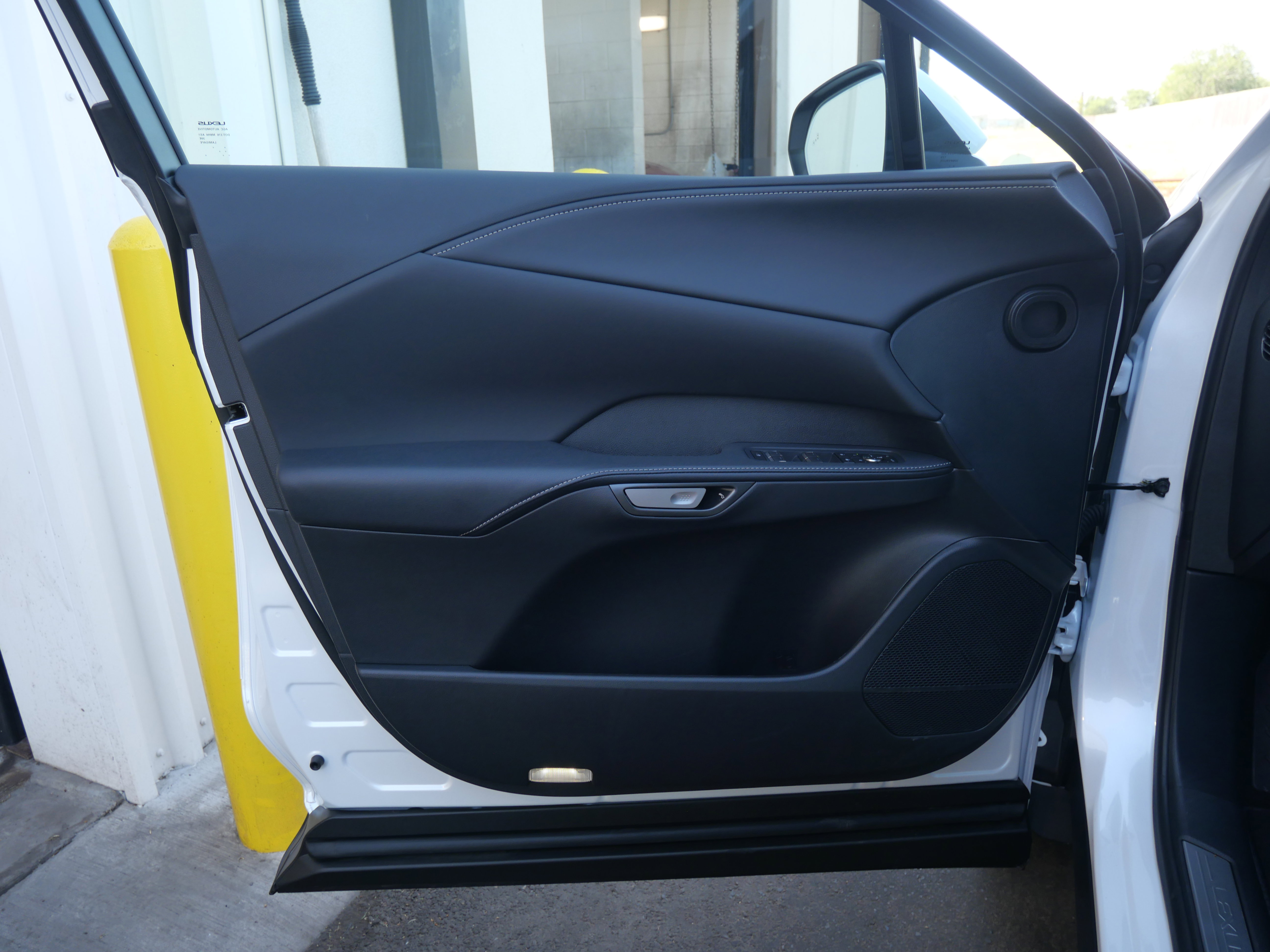 Used 2025 Lexus RX 350 FWD image 16