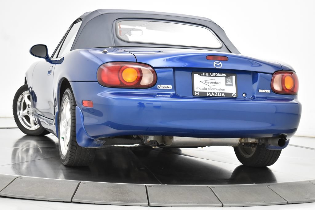 Used 1999 MAZDA MX-5 Miata 10th Anniversary Edition RWD image 9