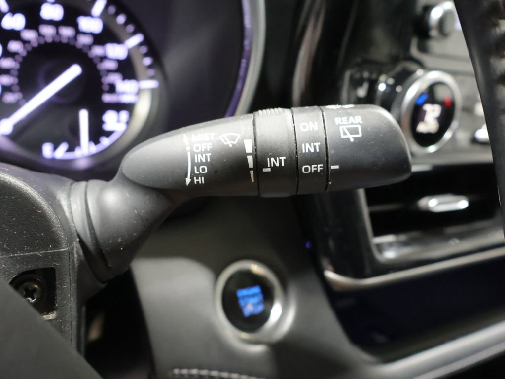 Used 2021 Toyota Highlander Limited AWD/4WD image 34
