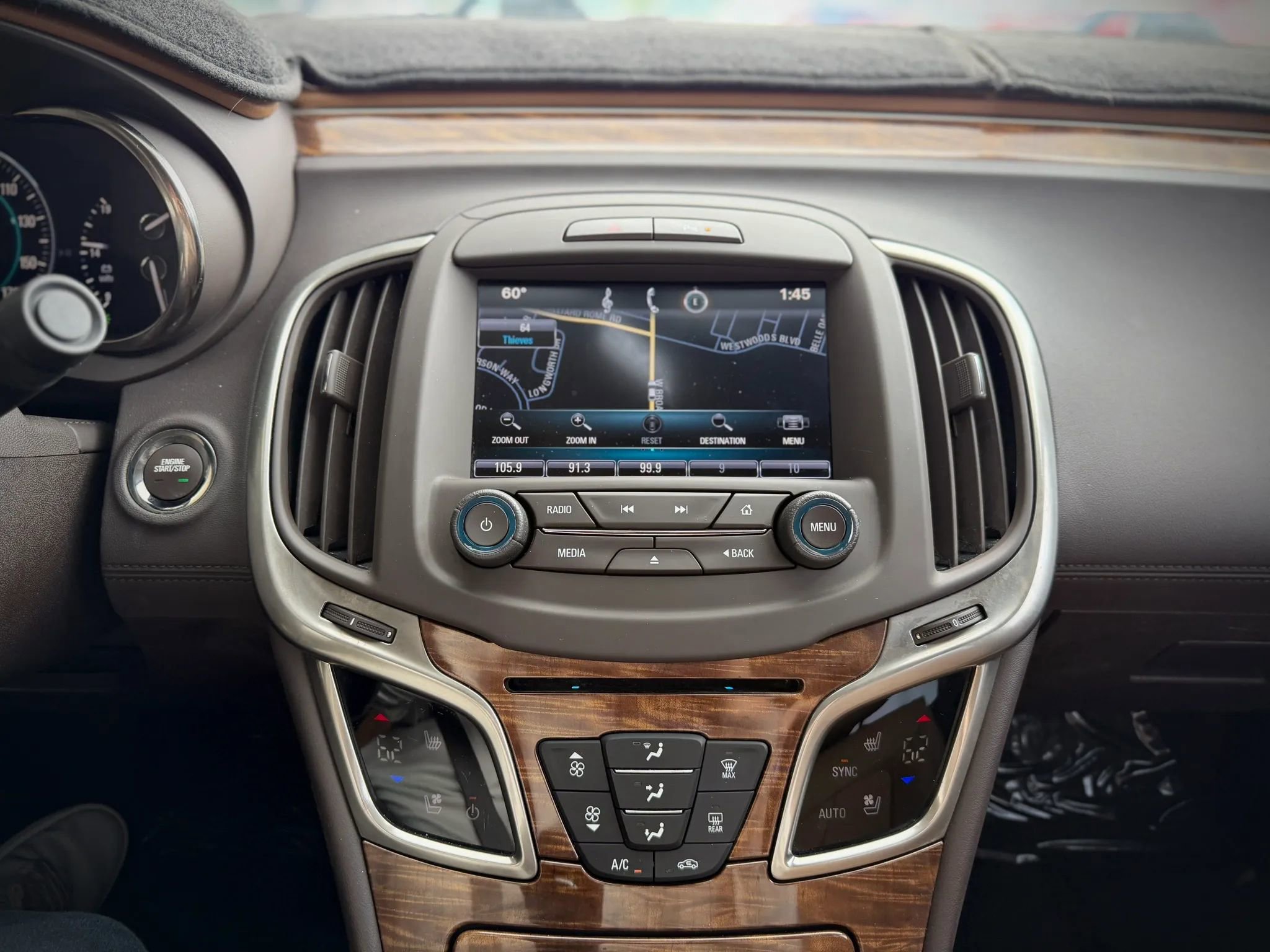Used 2014 Buick LaCrosse Leather FWD image 11