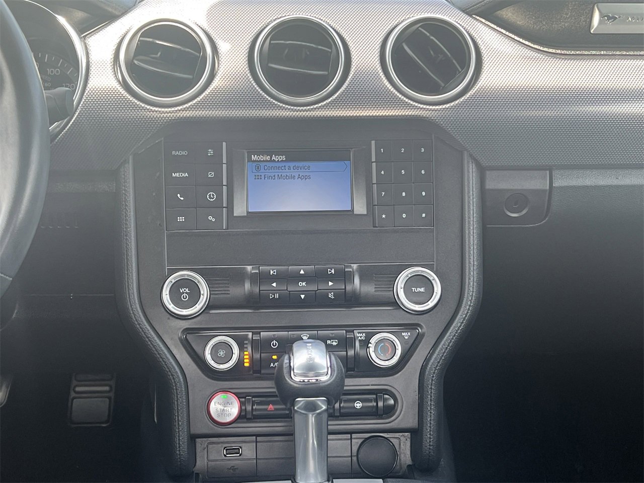 Used 2021 Ford Mustang GT image 3