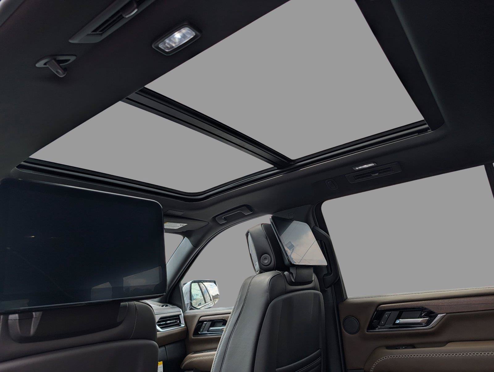 New 2026 GMC Yukon XL Denali Ultimate w/ LPO, Floor Liner Package AWD/4WD image 37