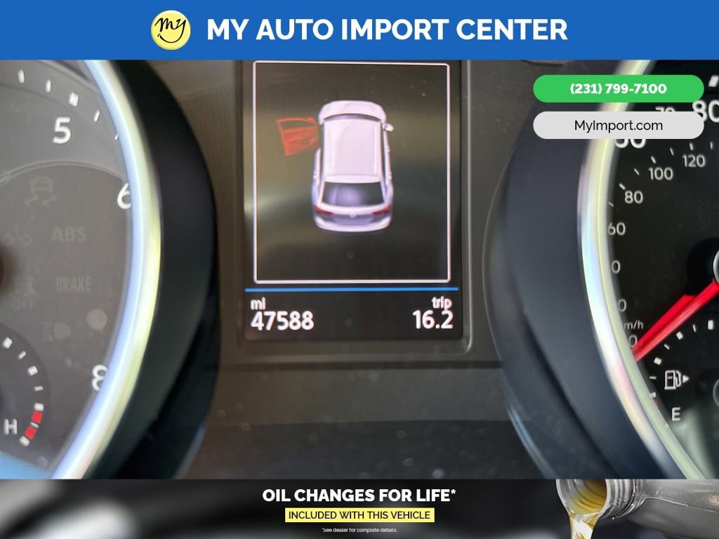 Used 2019 Volkswagen Tiguan SE w/ Panoramic Sunroof Package image 19