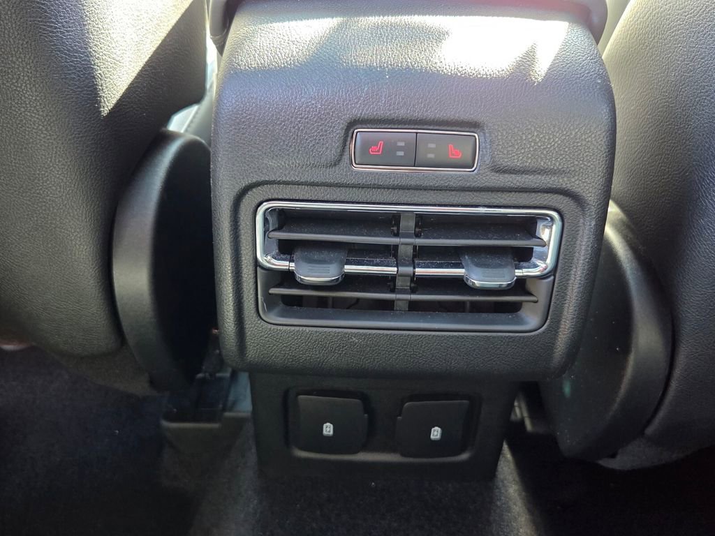 Used 2022 Lincoln Corsair Reserve w/ Equipment Group 201A image 16