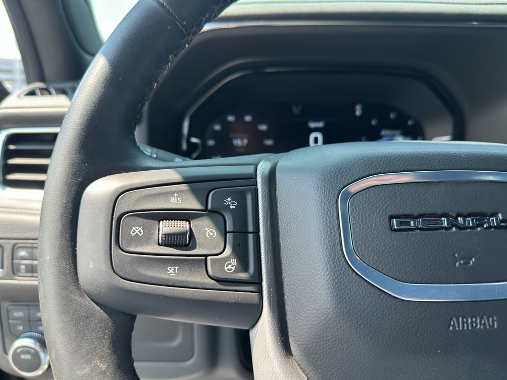 Used 2024 GMC Yukon Denali AWD/4WD image 24