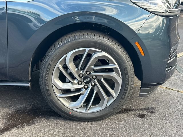 New 2026 Lincoln Navigator Reserve AWD/4WD image 13