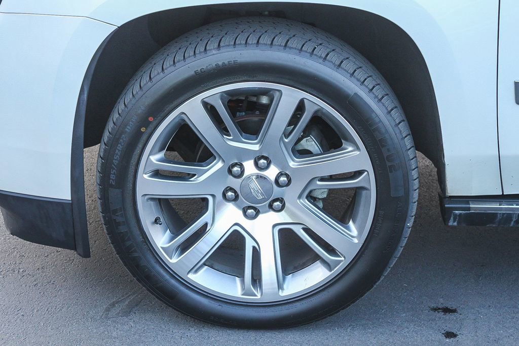 Used 2015 Cadillac Escalade Premium image 16