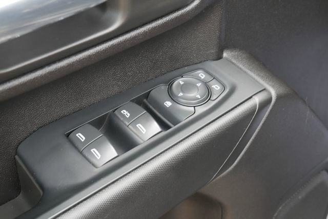 Used 2022 Chevrolet Silverado 2500 Custom w/ Custom Convenience Package AWD/4WD image 13