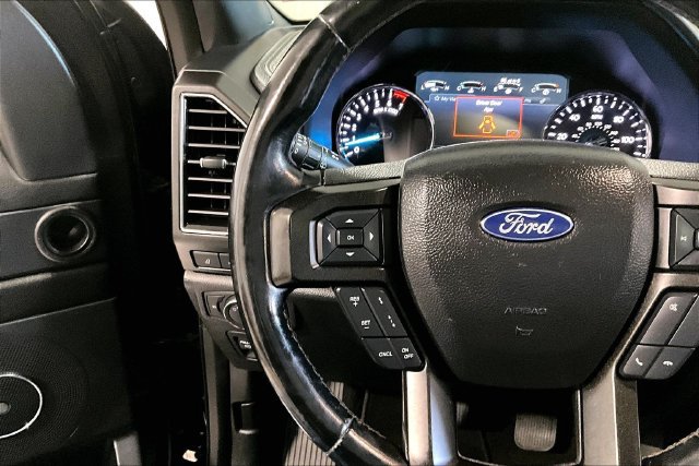 Used 2018 Ford Expedition Limited w/ Equipment Group 302A AWD/4WD image 11