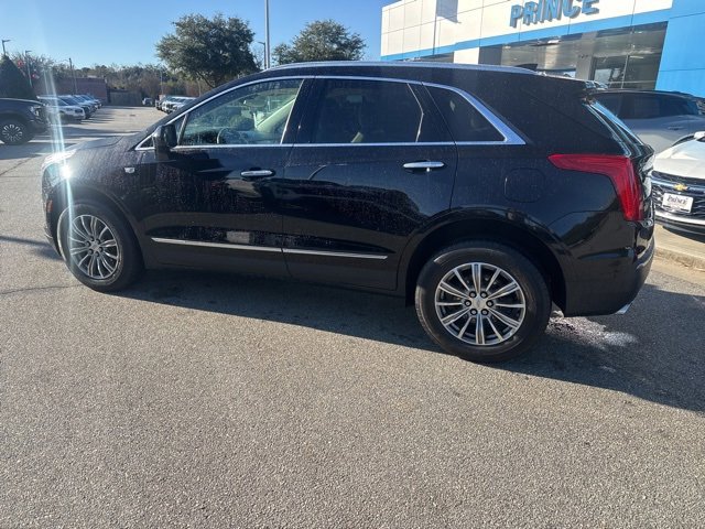 Used 2017 Cadillac XT5 Luxury w/ Driver Awareness Package image 2