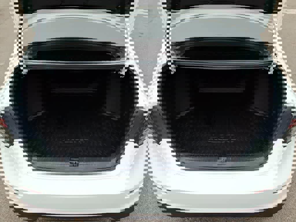 Certified 2024 Honda Accord LX image 6