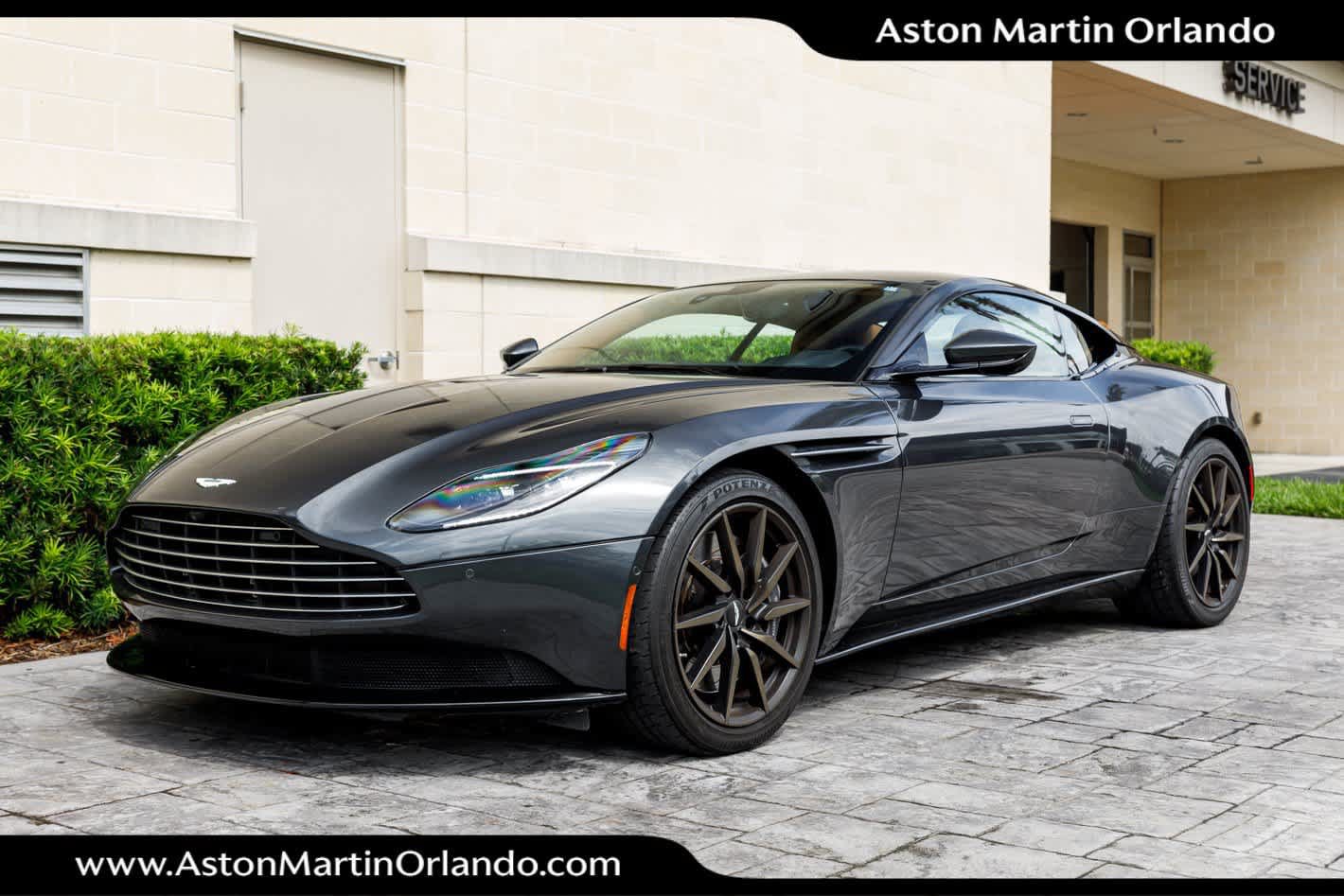 Used 2022 Aston Martin DB11 Coupe RWD image 33