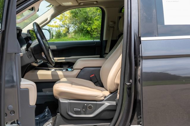 Used 2024 Ford Expedition Limited AWD/4WD image 10