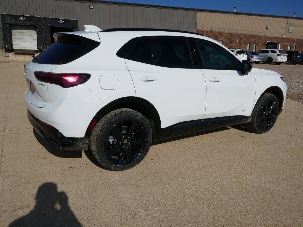 New 2026 Buick Envision Sport Touring image 4
